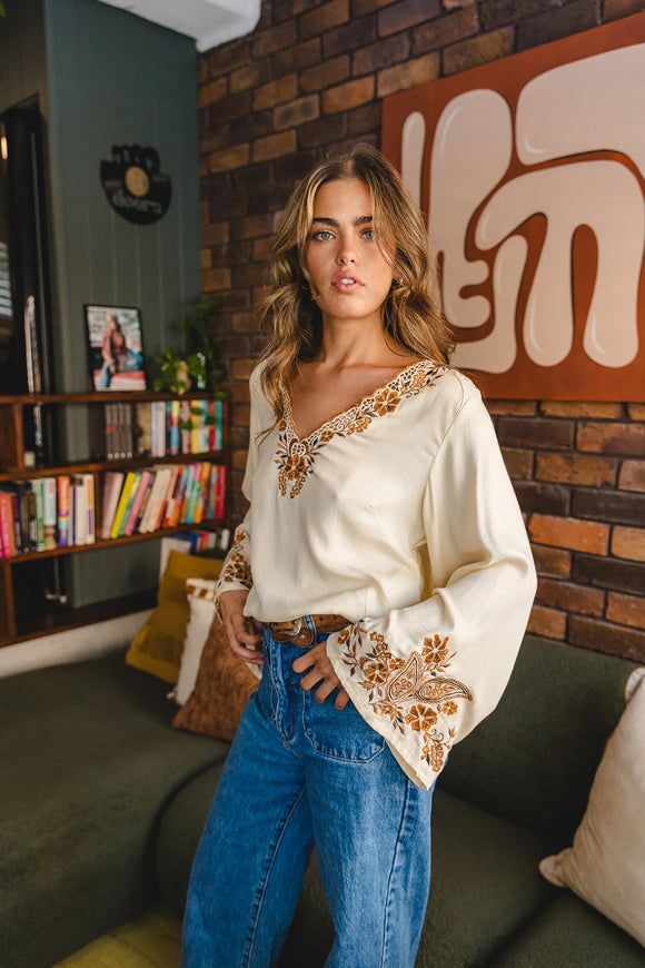 MARLO ARDEN EMBROIDERED BLOUSE